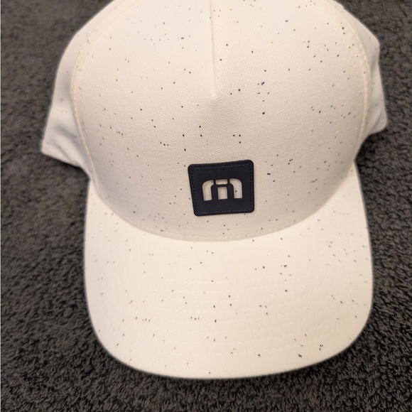 Travis Mathew Other - Travis Mathews White Cap with Black Speckles- FlexFit 110